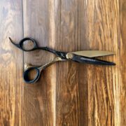 Left Hand Scissor
